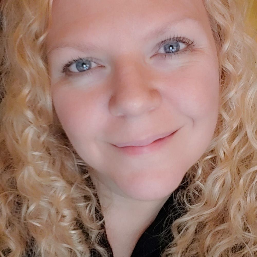 Meet your Posher, Connie